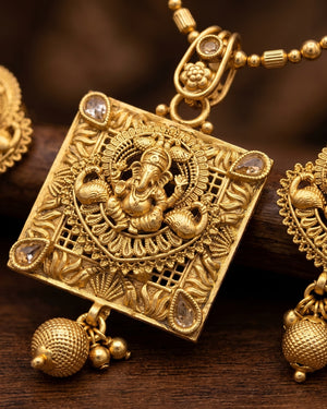Siddhi Necklace Set
