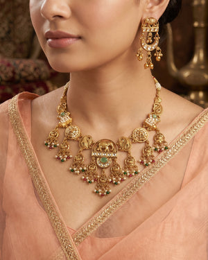 Amravati Necklace Set