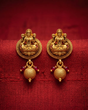 Kamalasana Necklace Set