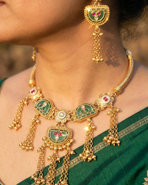 Gulnaar Tassel Necklace (Light Green)