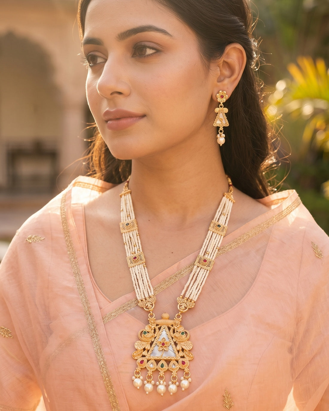 Shweta Pushp Necklace Set