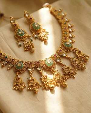 Mrinalini Necklace Set (Green)