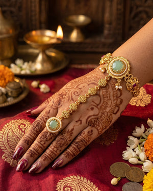 Shabnam Jadau Haath Phool
