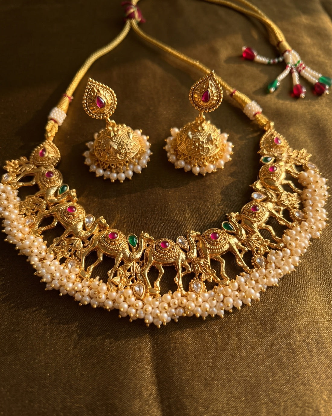 Shufal Necklace Set